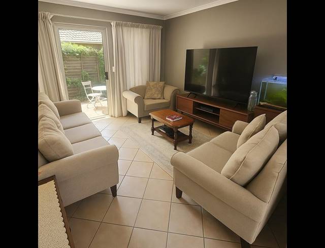 2 BEDROOM TOWNHOUSE FOR SALE IN HIGHVELD